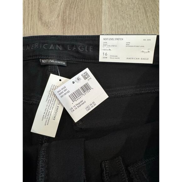 NWT American Eagle Next Level Stretch Black Wash Capri Jeans Women’s Size 16R - Picture 4 of 4